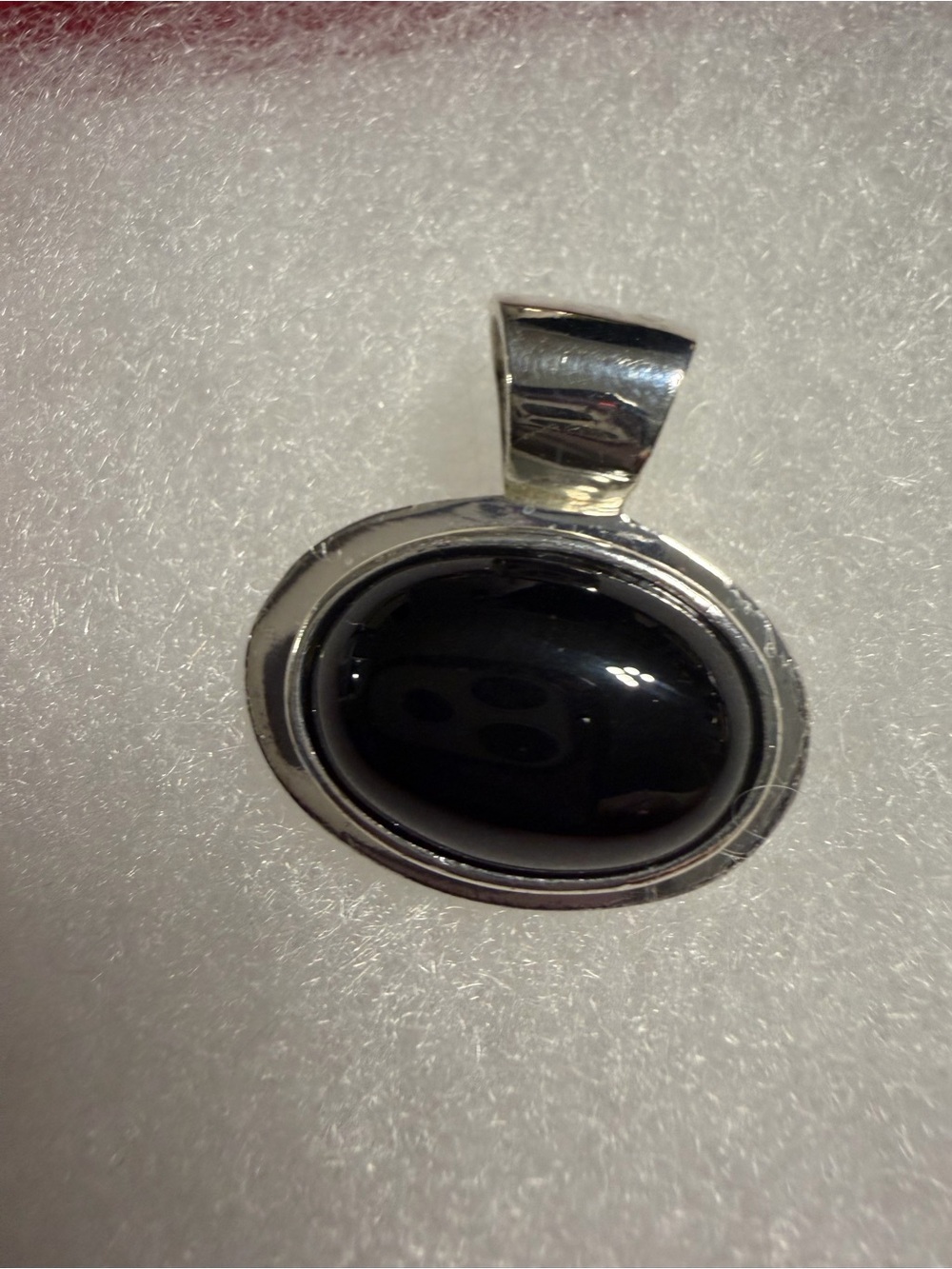 Black Oval Stone Pendant Silver-Tone Setting